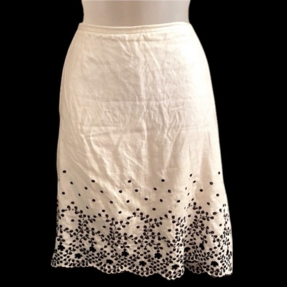 Kate Hill Women’s Embroidered White Linen Skirt,Black Beaded Accents Sz 14P, Vtg